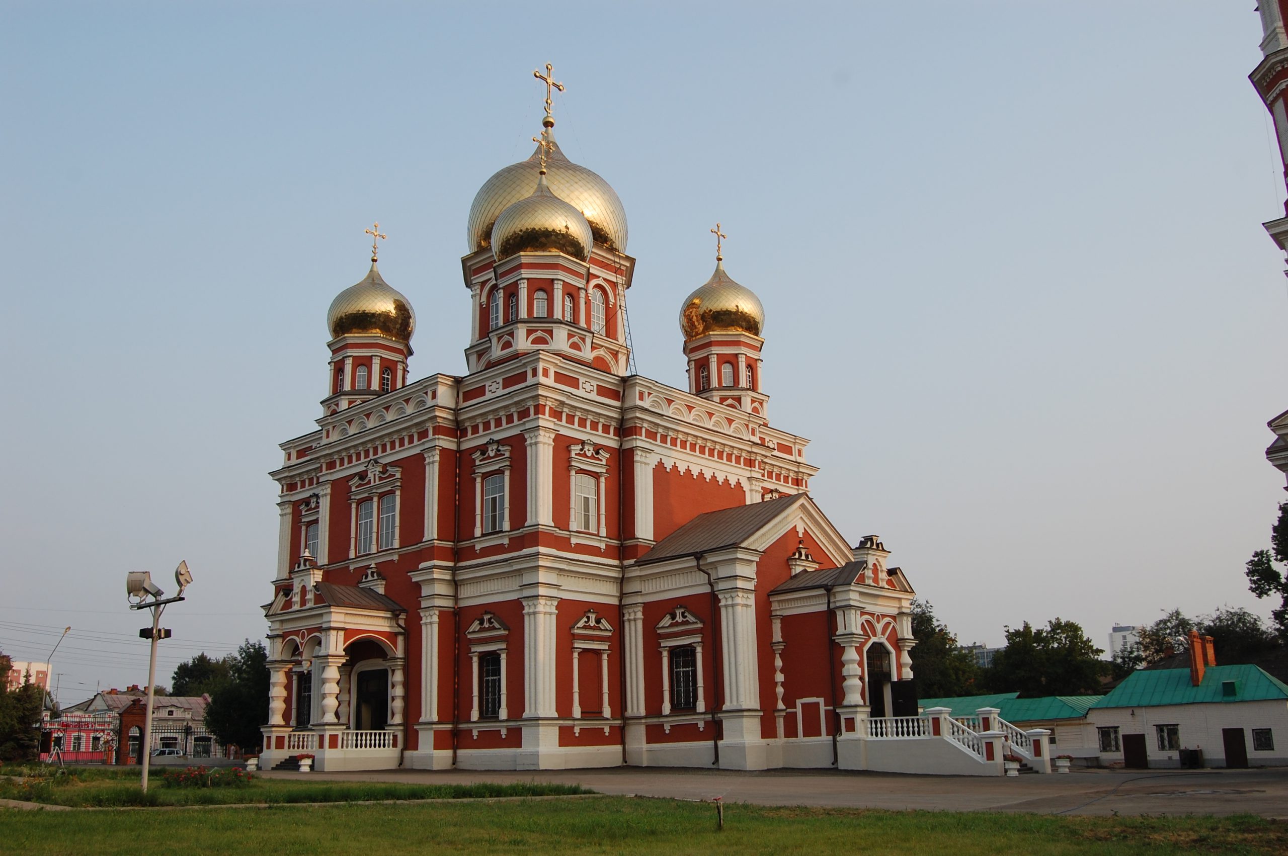 Саратов духосошественский собор фото