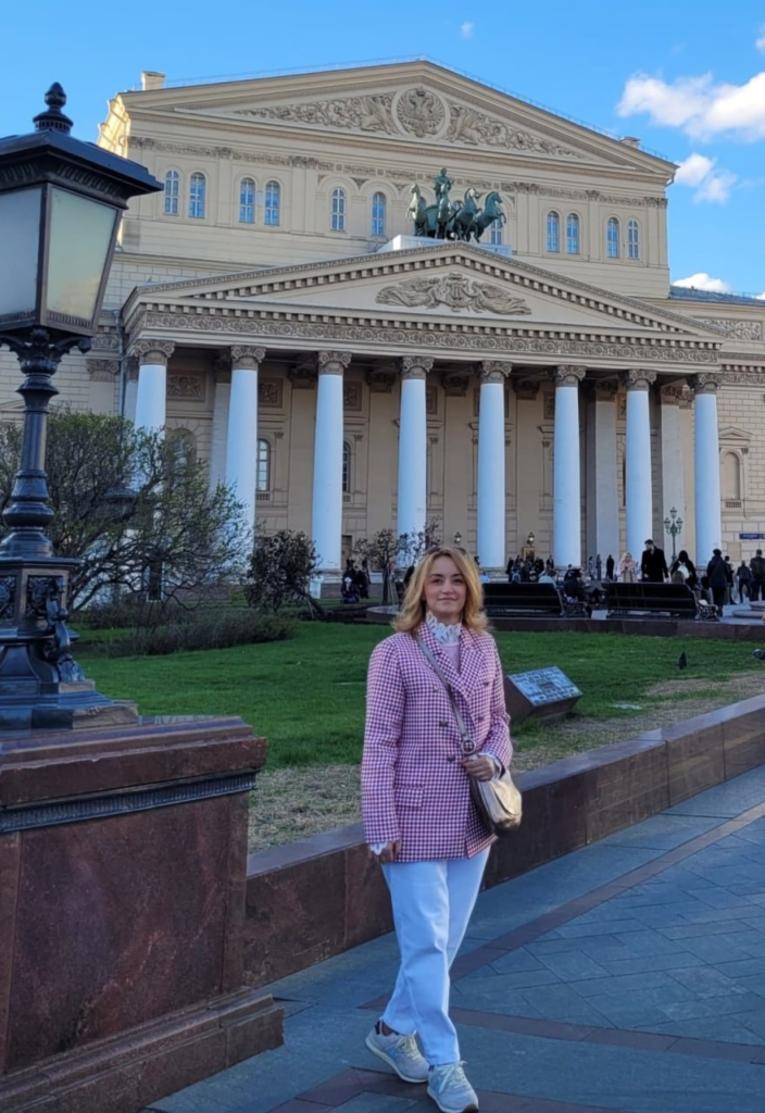 Анна Рой